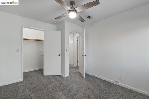 Tiny photo for 2407 Twinflower Ct CT, Martinez, CA 94553 (MLS # 41142206)