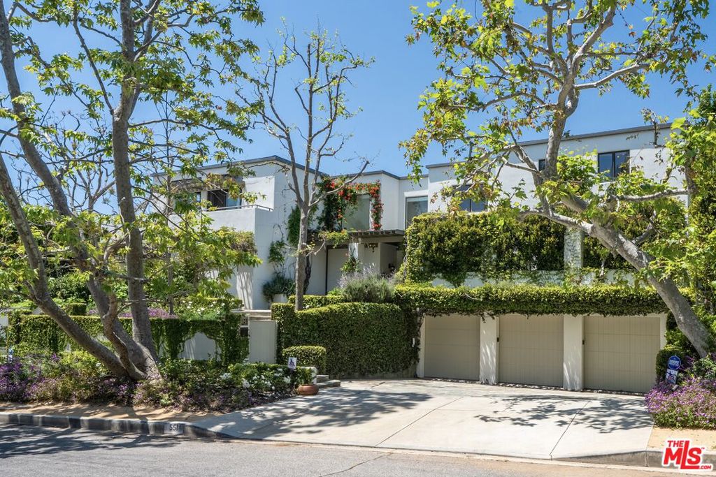 551 Amalfi Drive