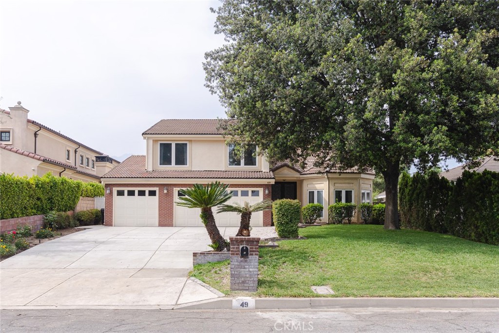 49 W La Sierra Drive