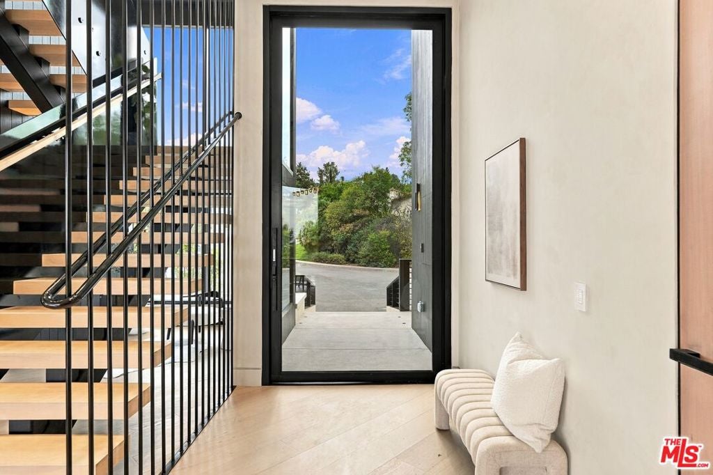 3801 Vista Linda Drive