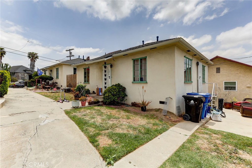 Properties 3 717 -723 E Kensington Road