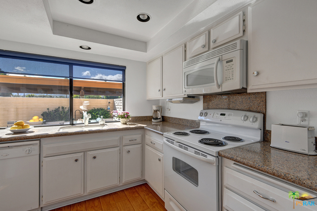 Villas De Las Flores - Residential