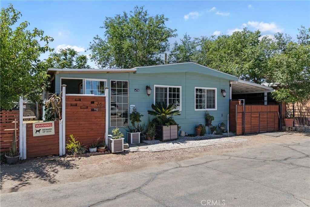 1258 W Rosamond 76