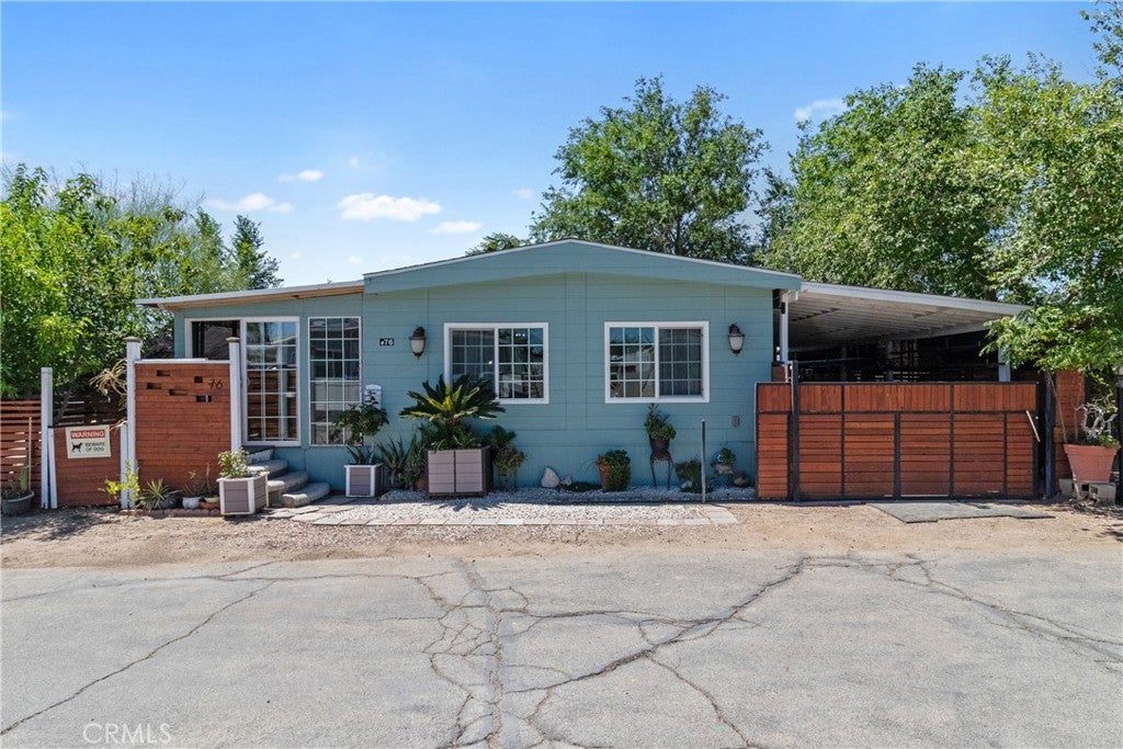 1258 W Rosamond 76