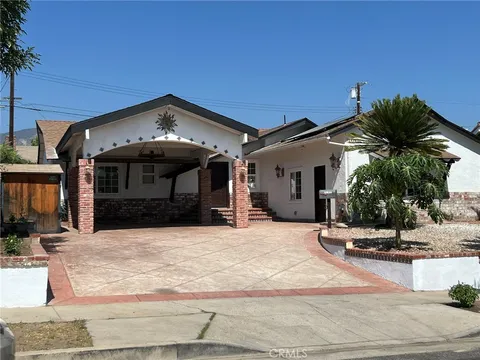 12826 Bromont Ave, San Fernando, CA 91340 - MLS#: SR25247520