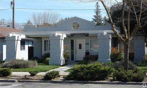 Photo of 1036 Vine St, Paso Robles, CA 93446 (MLS # PI26038173)