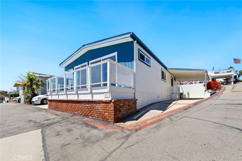 401 Ebb Tide Drive 401