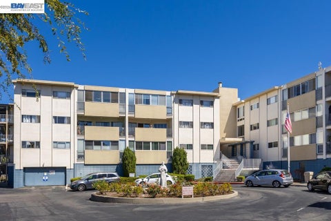 Photo of 2137 Otis Dr DR #204, Alameda, CA 94501 (MLS # 41148687)