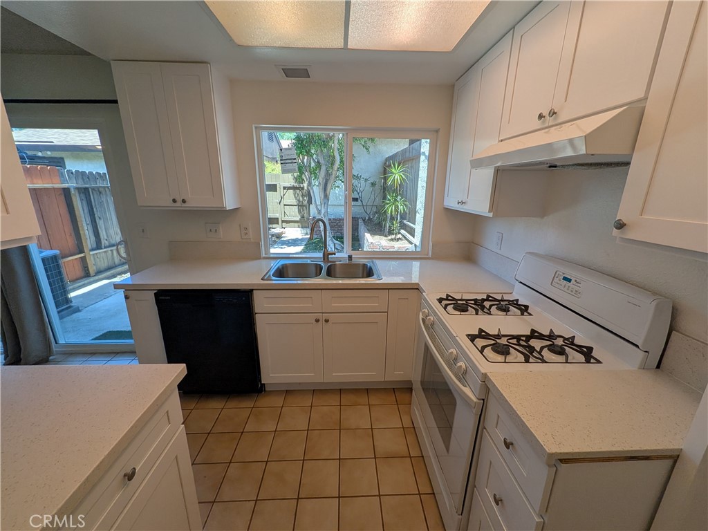 1266 Tarryglen Lane