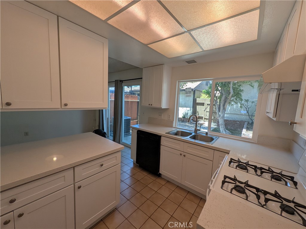 1266 Tarryglen Lane