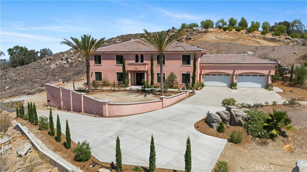 17190 Small Canyon Ln