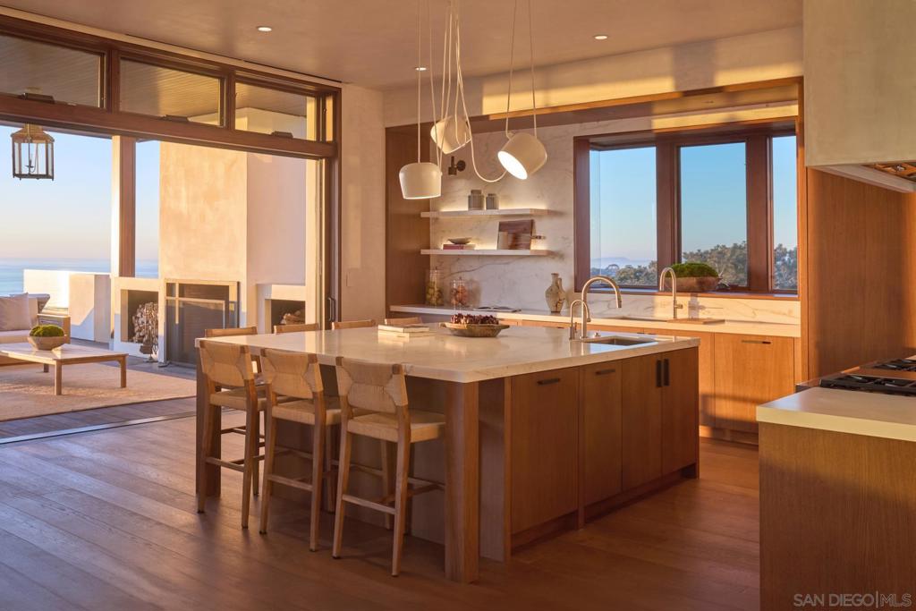 Del Mar - Residential