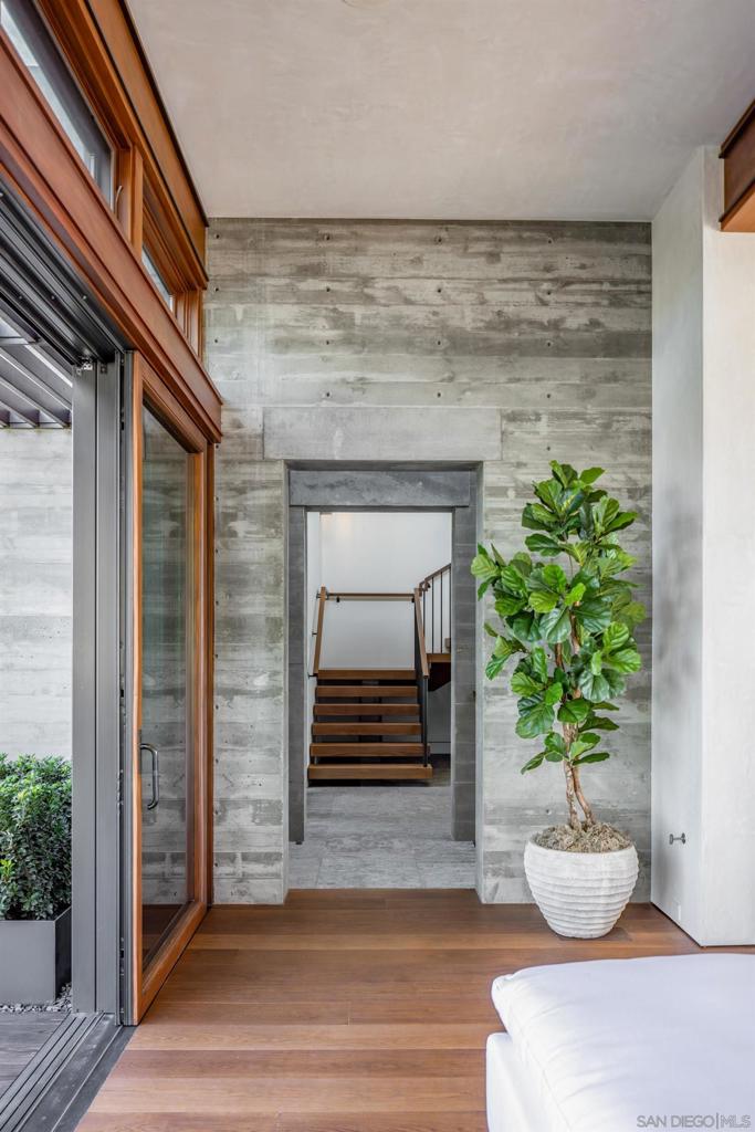 Del Mar - Residential