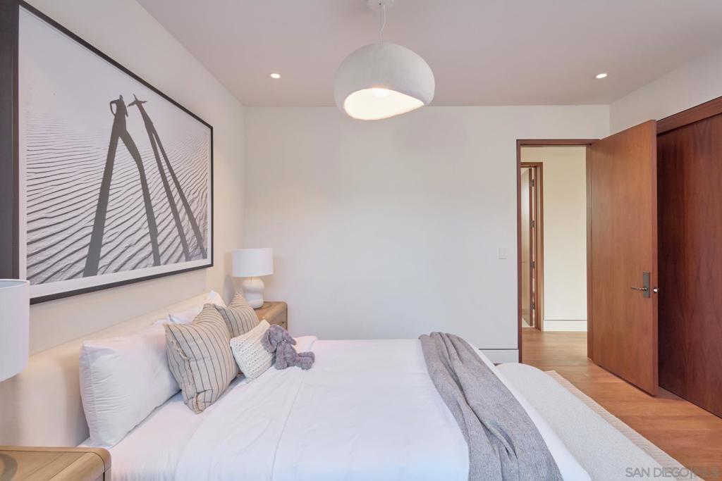 Del Mar - Residential