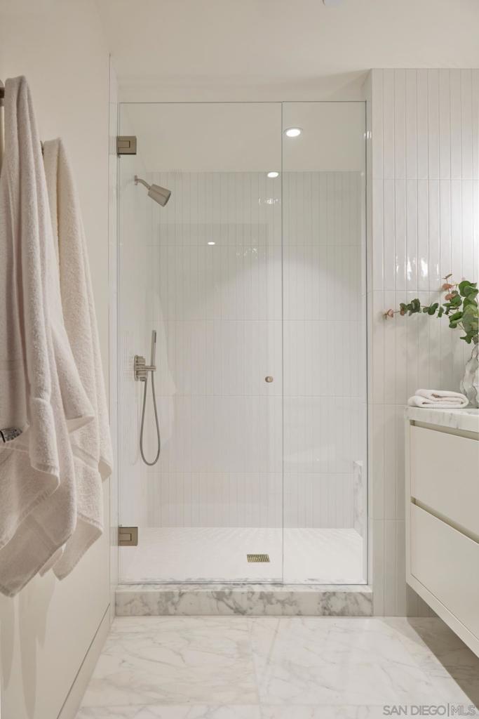 Del Mar - Residential