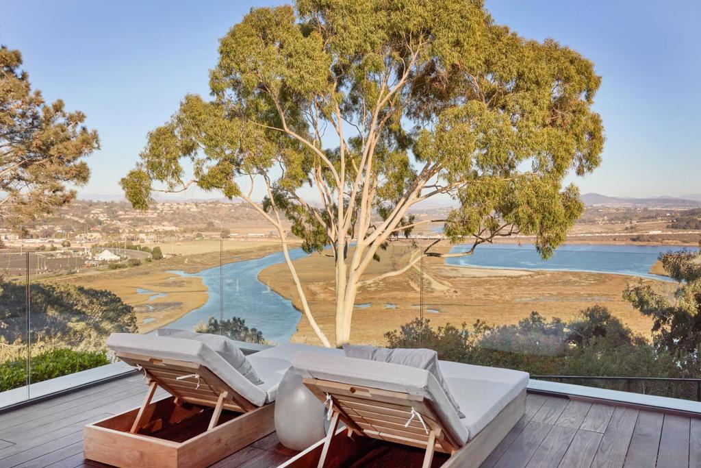 Del Mar - Residential