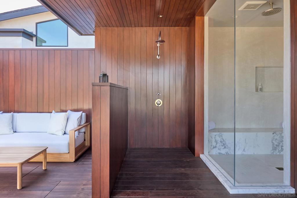 Del Mar - Residential