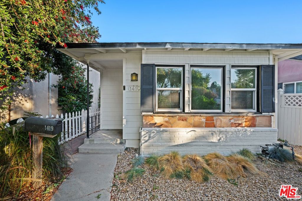 1419 W Clark Avenue