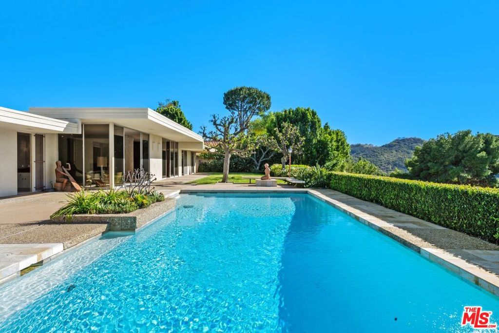 3031 Elvido Drive