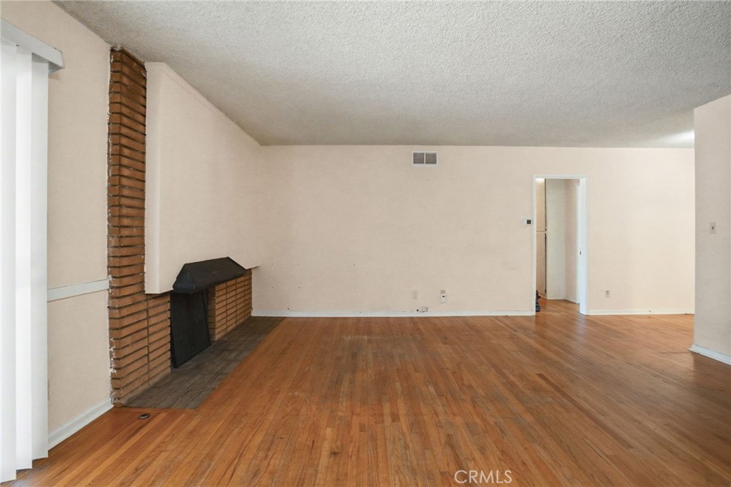 1519 W Maxzim Avenue