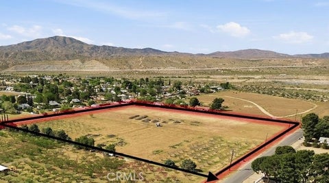 Photo of 75 Avenue U, Littlerock, CA 93543 (MLS # SR26220735)