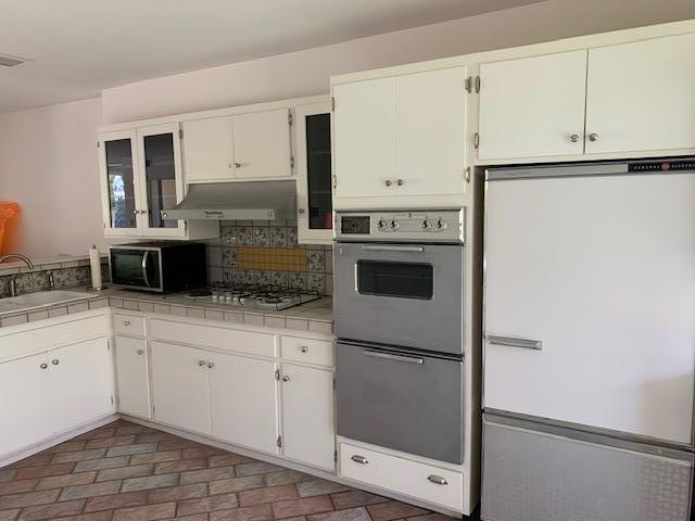 Old Las Palmas - Residential Lease