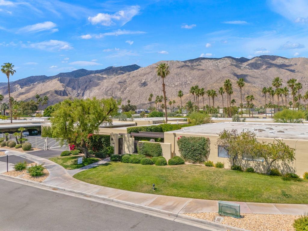 481 N Hermosa Drive