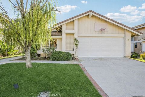 14 Whistling Irvine CA 92614