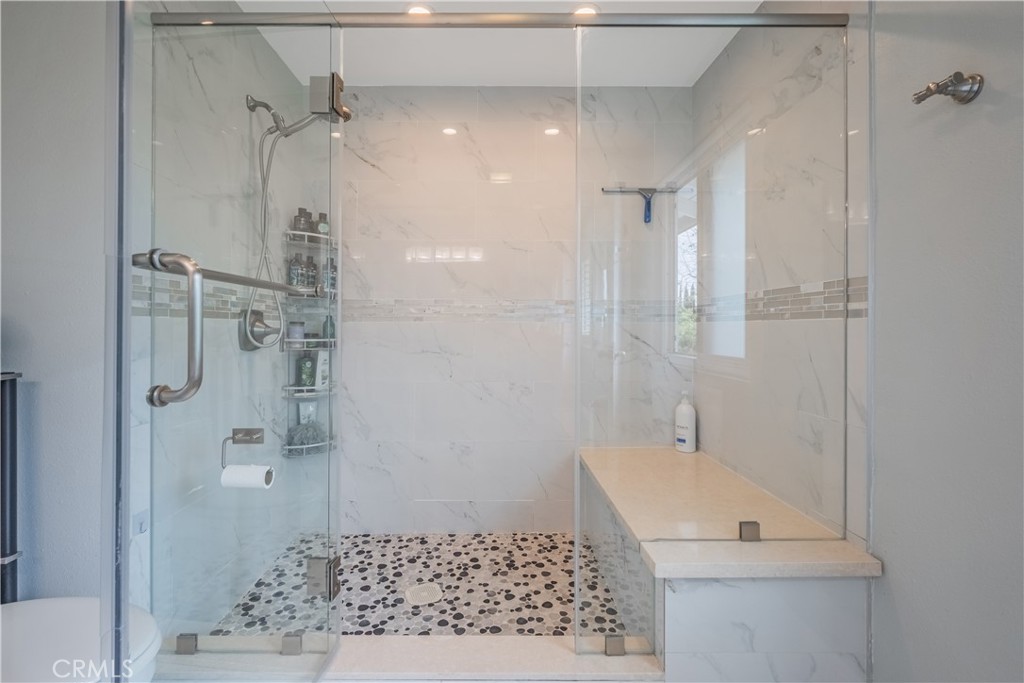 Covina, California, 91724, United States, 6 Bedrooms Bedrooms, ,4 BathroomsBathrooms,Residential,Active,2028192