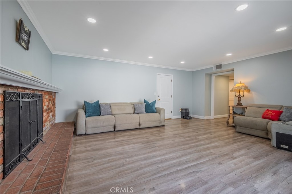 Covina, California, 91724, United States, 6 Bedrooms Bedrooms, ,4 BathroomsBathrooms,Residential,Active,2028192