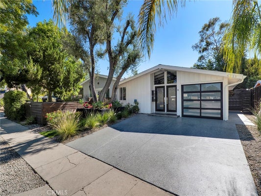 6213 LUBAO AVE, WOODLAND HILLS, CA 91367 - Image dff7b759a34769aa0b4ba2d4d4e8c83f/156282534