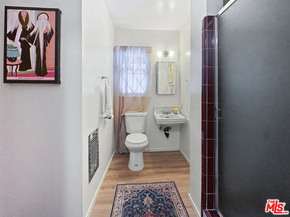 Sunland, California 91040, United States, 4 Bedrooms Bedrooms, ,3 BathroomsBathrooms,Residential,Active,172173