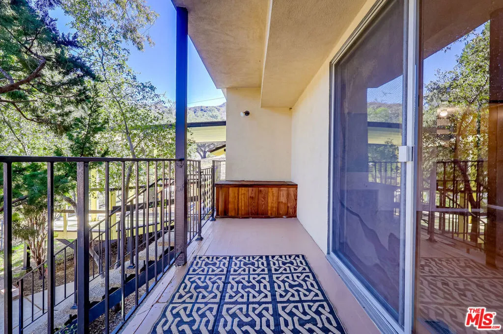 Sunland, California 91040, United States, 4 Bedrooms Bedrooms, ,3 BathroomsBathrooms,Residential,Active,172173