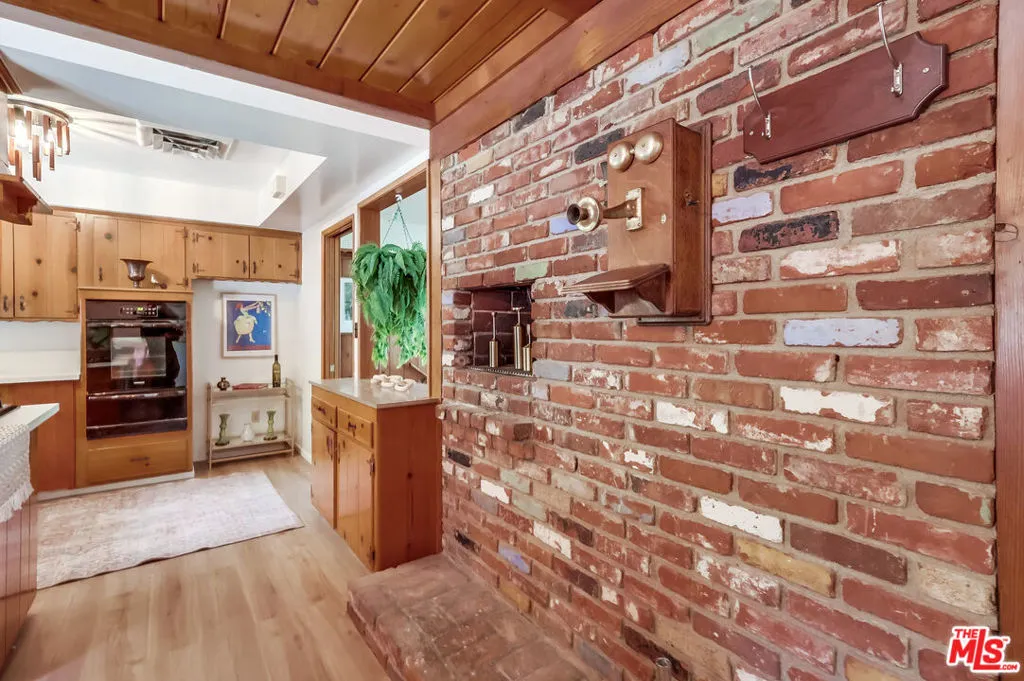 Sunland, California 91040, United States, 4 Bedrooms Bedrooms, ,3 BathroomsBathrooms,Residential,Active,172173