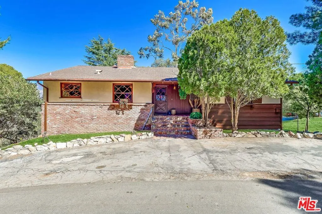 Sunland, California 91040, United States, 4 Bedrooms Bedrooms, ,3 BathroomsBathrooms,Residential,Active,172173