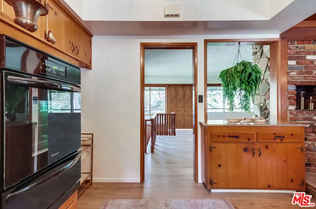 Sunland, California 91040, United States, 4 Bedrooms Bedrooms, ,3 BathroomsBathrooms,Residential,Active,172173