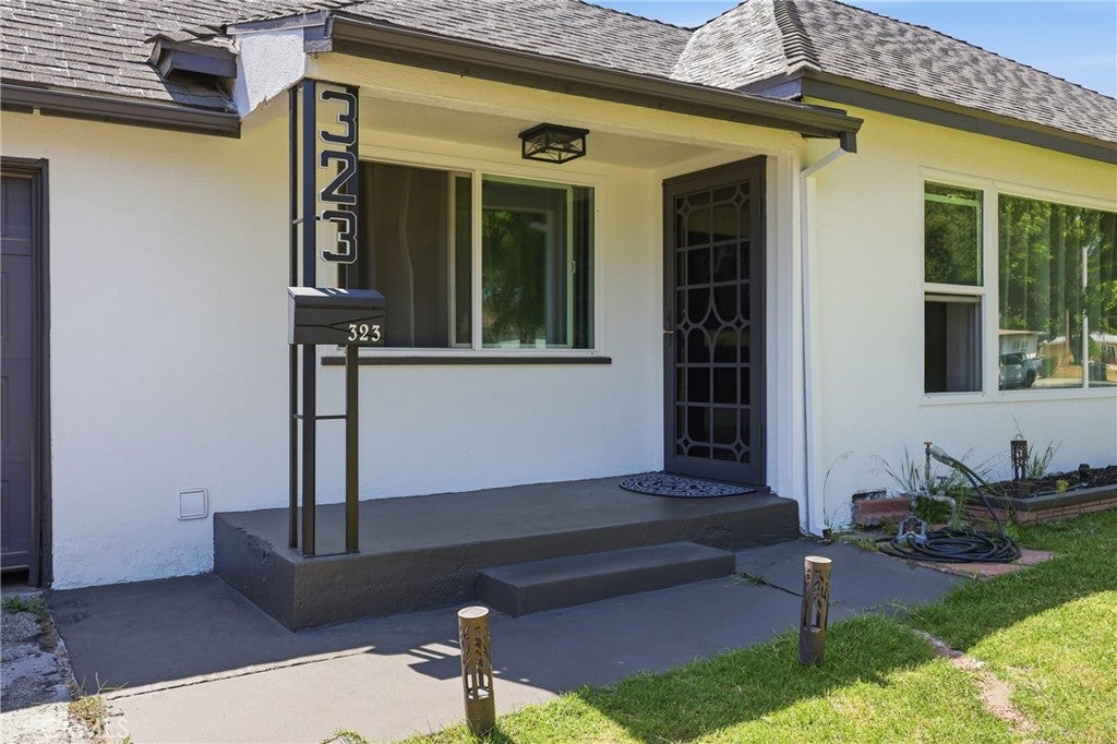323 N Morris