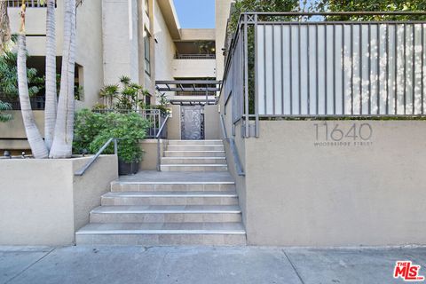 Photo of 11640 Woodbridge Street #304, Studio City, CA 91604 (MLS # 25620611)
