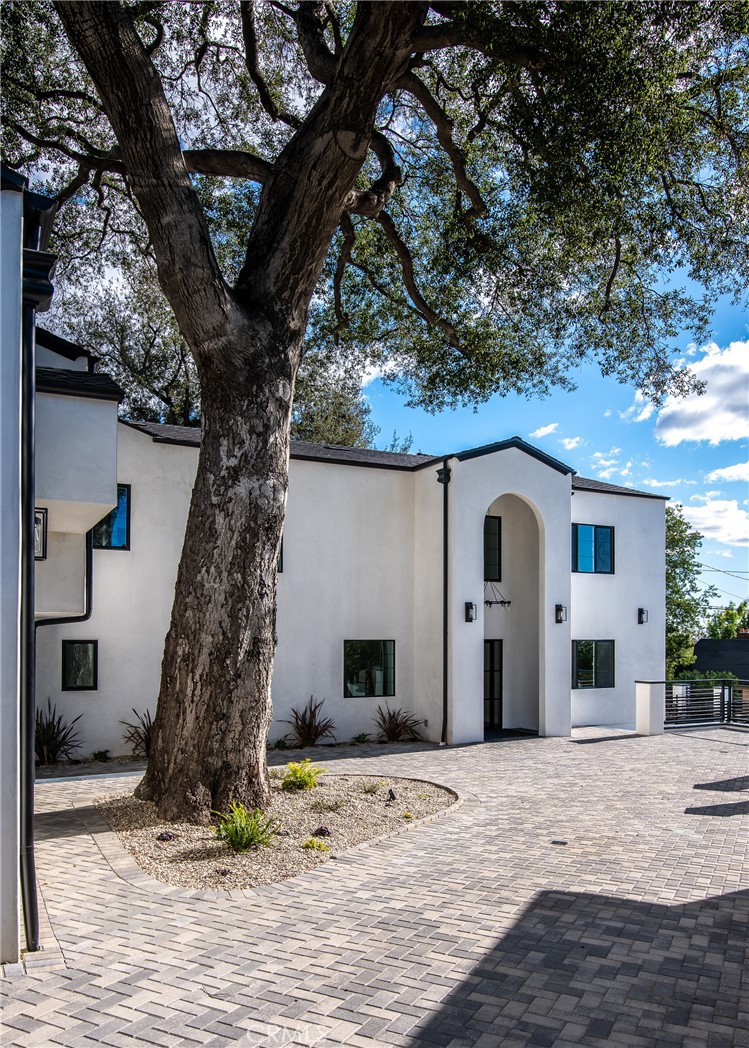 Properties 4 3011 Frances