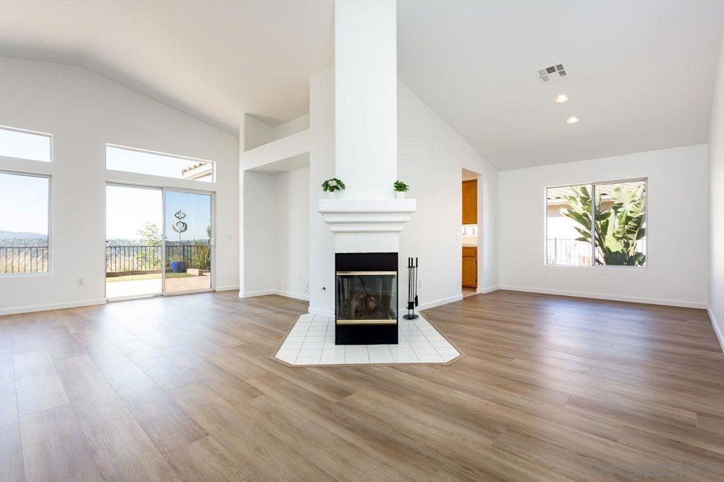 2334 Columbine Dr