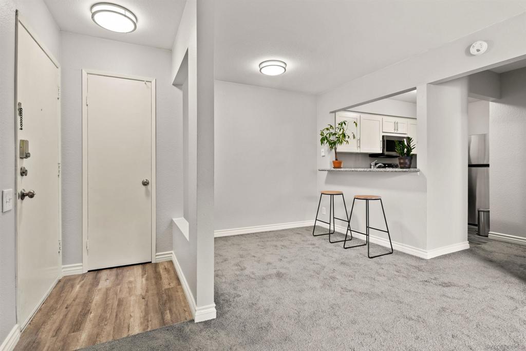 8019 Caminito De Pizza D