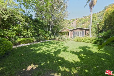 Tiny photo for 2592 N Beachwood Drive, Los Angeles, CA 90068 (MLS # 26861985)