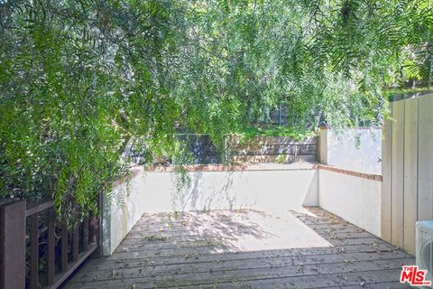 Tiny photo for 2592 N Beachwood Drive, Los Angeles, CA 90068 (MLS # 26861985)