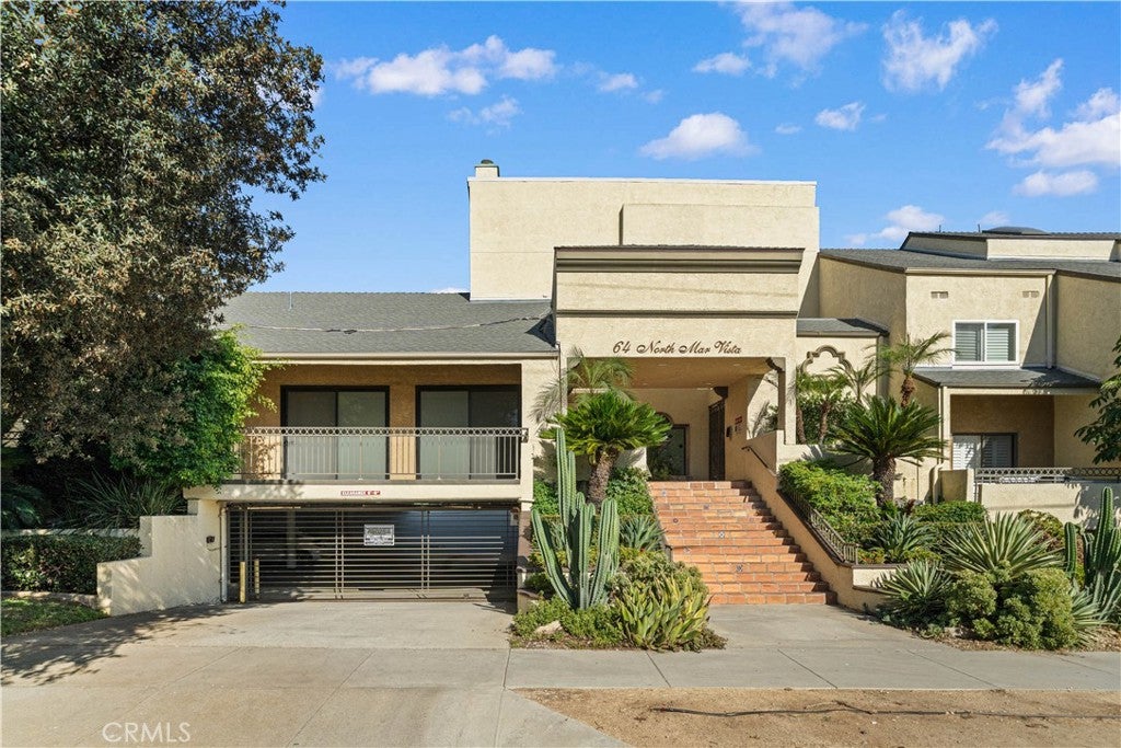 64 N Mar Vista Avenue