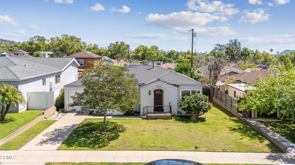 640 E Elmwood Avenue