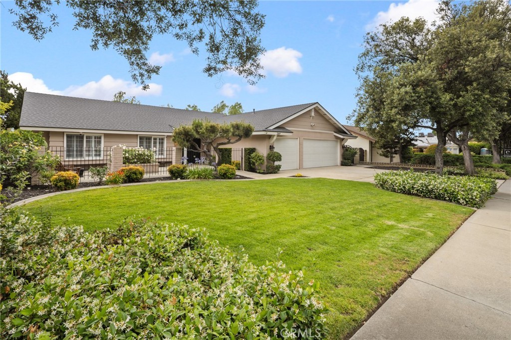 264 E Radcliffe Drive