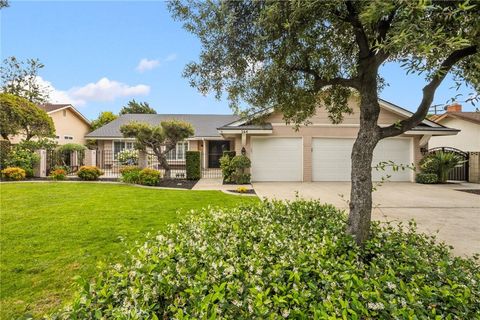 Photo of 264 E Radcliffe DR, Claremont, CA 91711 (MLS # AR26117900)
