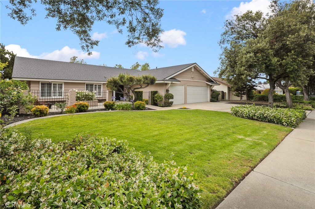 264 E Radcliffe Drive