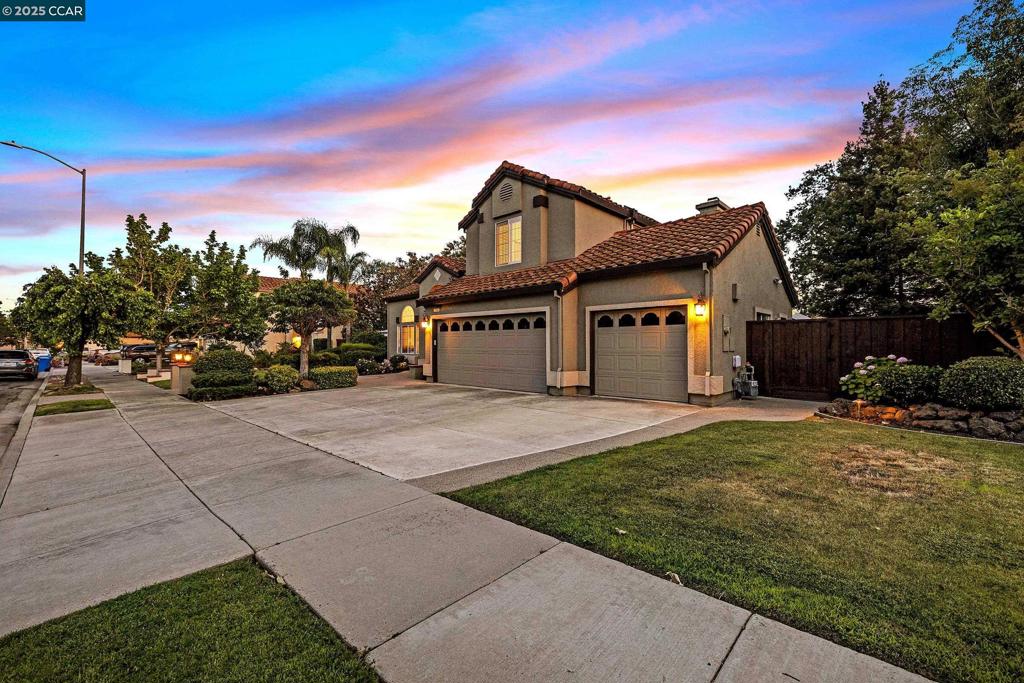 1340 Breakwater Way