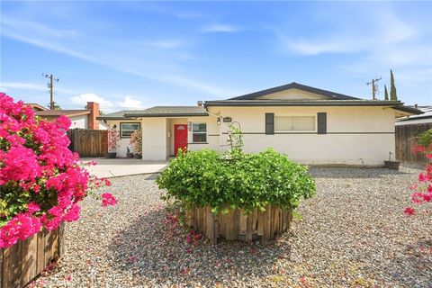 Photo of 226 Hartzell Avenue, Redlands, CA 92374 (MLS # IG26079752)